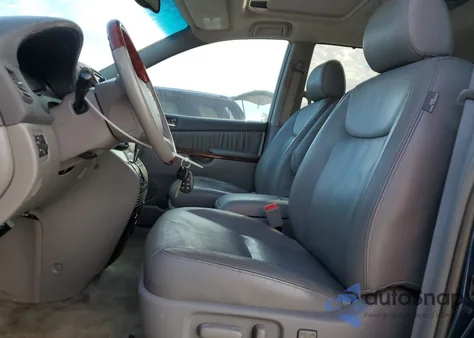 2005 Toyota Sienna Xle z USA, uszkodzony, nr VIN 5TDZA22C85S360421